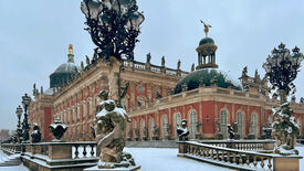 Das Neue Palais im Winter © SPSG / Jörg Kirschstein Kaiserliche Weihnachten