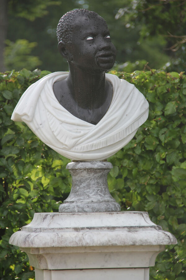 Sanssouci Park, First Circle, bust, Torsten Ader, copy (1992-1997) after the portrait of an African man, 17th or 1st half of 18th century