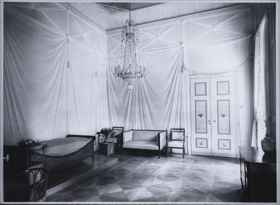 Schlafzimmer der Königin Luise, 1927-1945