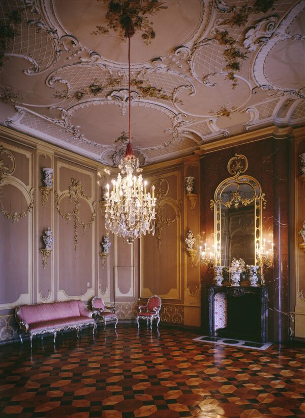 Kronleuchter in der Fleischfarbenen Kammer, Friedrichswohnung im Neuen Palais