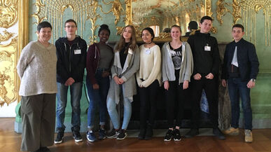 Ein anderer Blick: Schüler führen Schüler im Schloss Charlottenburg