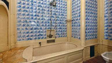 Wo Friedrich der Große pudern ließ, nahm der Kaiser ein Bad: Die Badekabinette im Neuen Palais