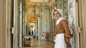 Kammerzofe Sophie lädt ins Schloss Charlottenburg © SPSG / Peter Adamik Glanz und Gloria. Festplanung mit der Kammerzofe Sophie