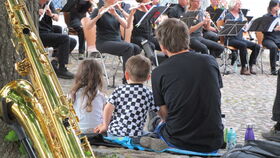 Bläserserenade auf dem Schlosshof