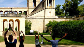 Yoga am Belvedere