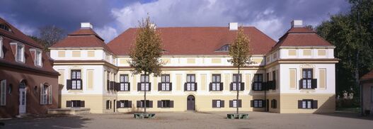 Schloss Caputh, Ansicht der Hofseite