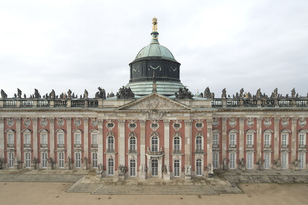 Neues Palais, Ansicht Ost, Ehrenhof
