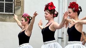 Historische und märchenhafte Tänze