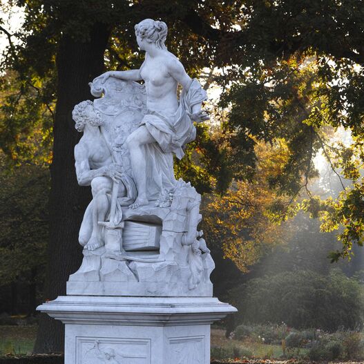 Französisches Figurenrondell, Figurengruppe „Das Feuer“ im Park Sanssouci