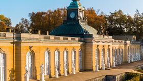 Jupiters Goldregen und Satyrs Panther. Der Skulpturenschmuck in und an den Neuen Kammern von Sanssouci