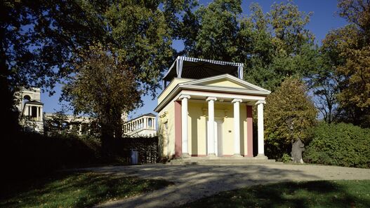 Blick auf den Pomonatempfel auf dem Pfingstberg Potsdam 