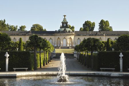Potsdam, Park Sanssouci, Bildergalerie mit Fontäne	