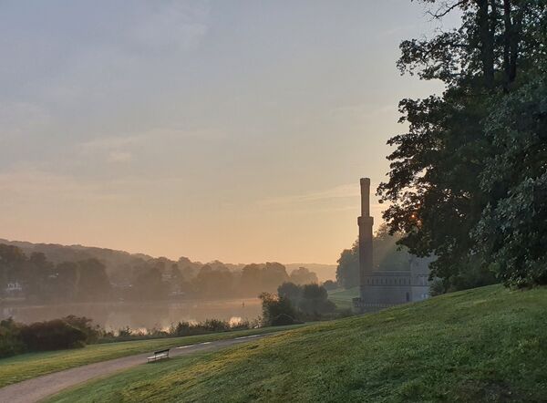 Park Babelsberg, Maschinenhaus im Morgennebel