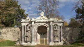 Wassergeschichte(n): Die Neptungrotte im Park Sanssouci