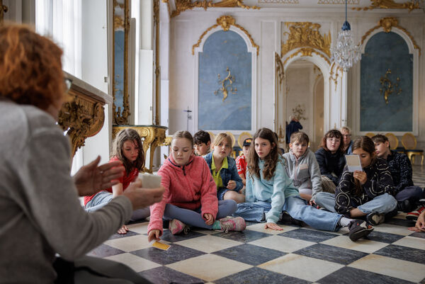 Schulangebot „Ein Tag in Potsdam – Geschichte erleben“, in den Neuen Kammern von Sanssouci