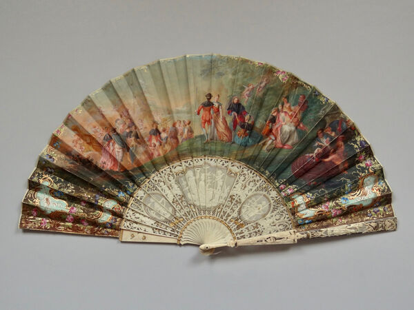 Manufaktur Alexandre (Paris) nach Antoine Watteau, Faltfächer mit dem Motiv Die Einschiffung nach Cythera, um 1860/1870 © Deutsches Fächermuseum / Barisch Stiftung Manufaktur Alexandre (Paris) nach Antoine Watteau, Faltfächer mit dem Motiv Die Einschiffung nach Cythera, um 1860/1870