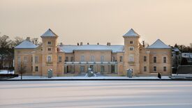 Schloss Rheinsberg im Winter © SPSG / Leo Seidel Mit Heinrich durchs Schloss