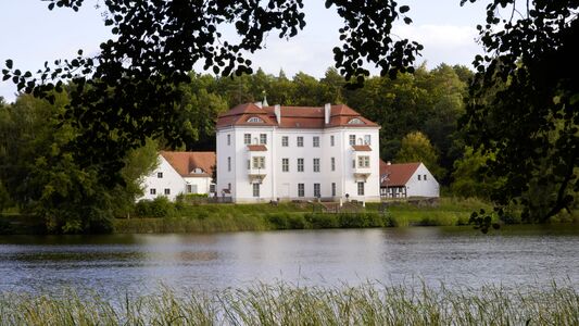 Jagdschloss Grunewald, Blick über den See