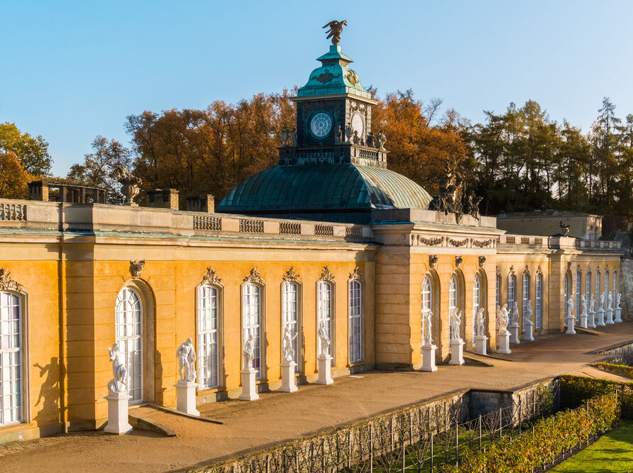 Park Sanssouci, Neue Kammern, Luftaufnahme, seitlicher Blick auf die Südfassade