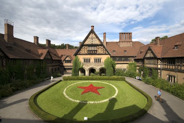Cecilienhof Country House 2014